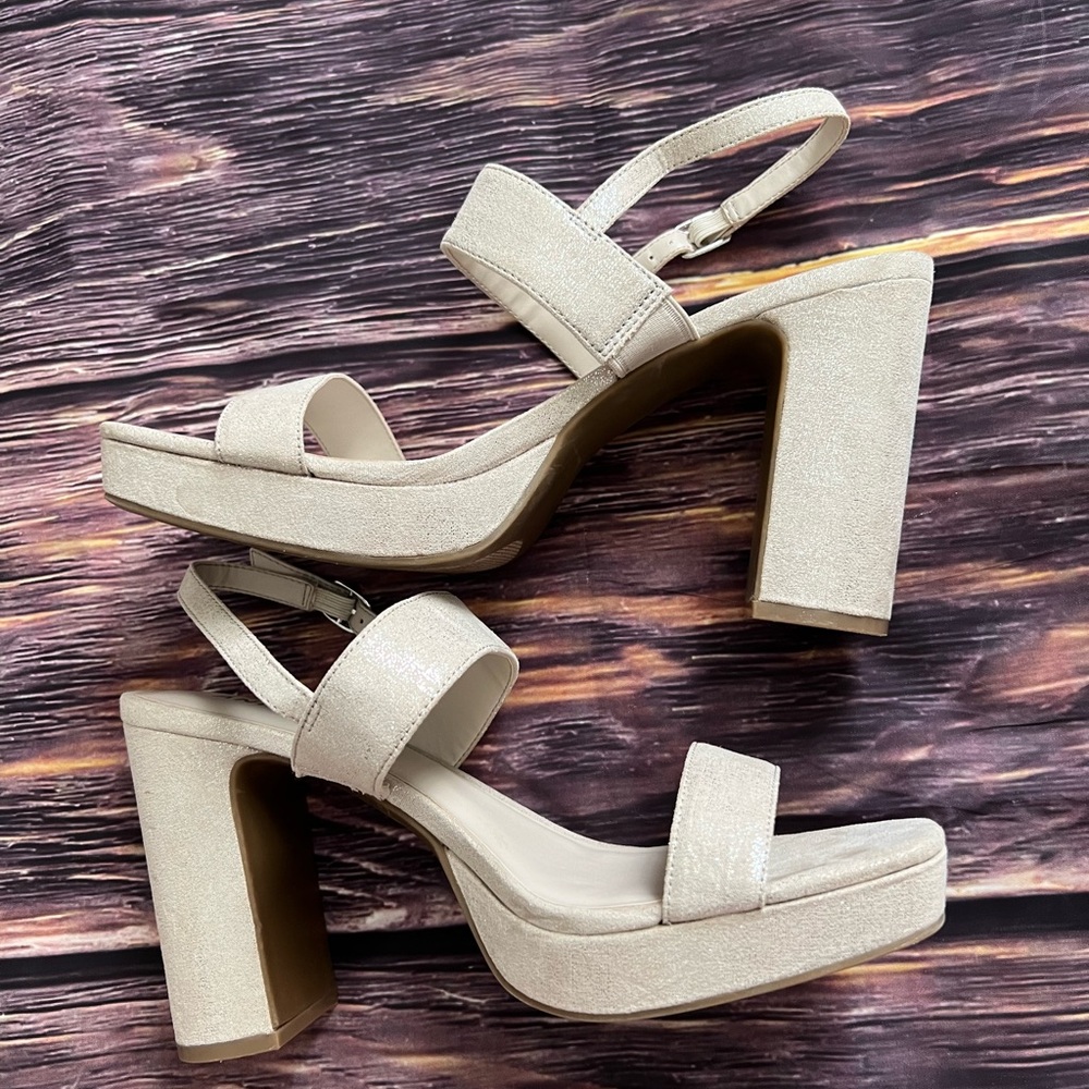 ⭐️ ANNE KLEIN ZOELLE SLINGBACK HEEL⭐️